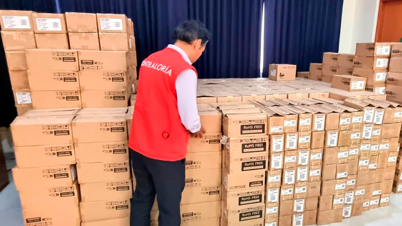 Contraloría General de la República del Perú advierte riesgo de retraso en entrega de 5272 tablets escolares en Moquegua